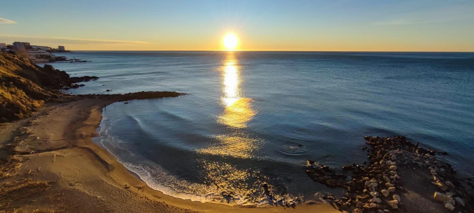 Primera Linea De Playa Benalmadena La Perla Playa Paraiso Luaran gambar