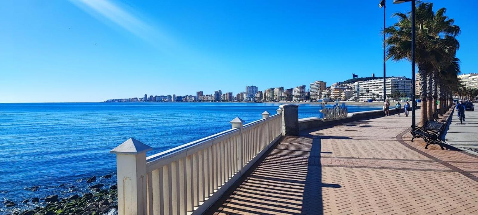 Primera Linea De Playa Benalmadena La Perla Playa Paraiso Luaran gambar