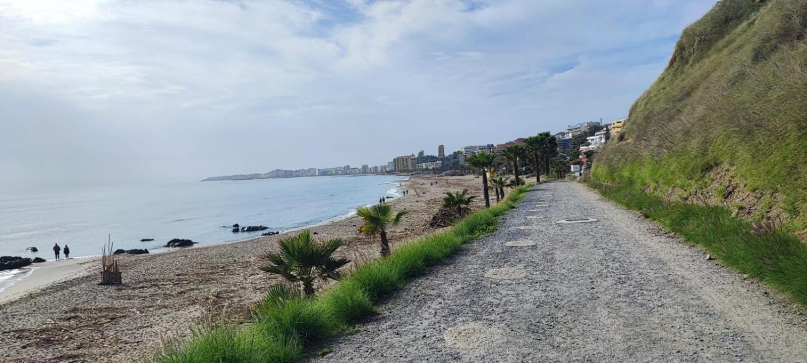 Primera Linea De Playa Benalmadena La Perla Playa Paraiso Luaran gambar