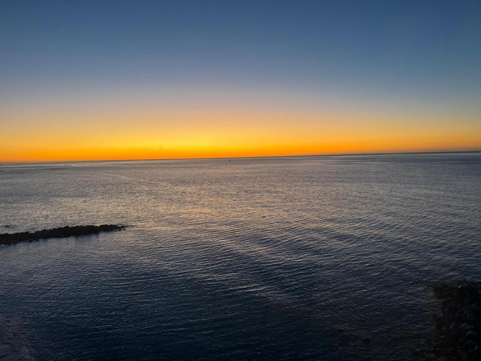 Primera Linea De Playa Benalmadena La Perla Playa Paraiso Luaran gambar